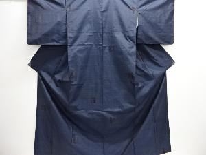 色紙に花模様織出し本場泥大島紬着物